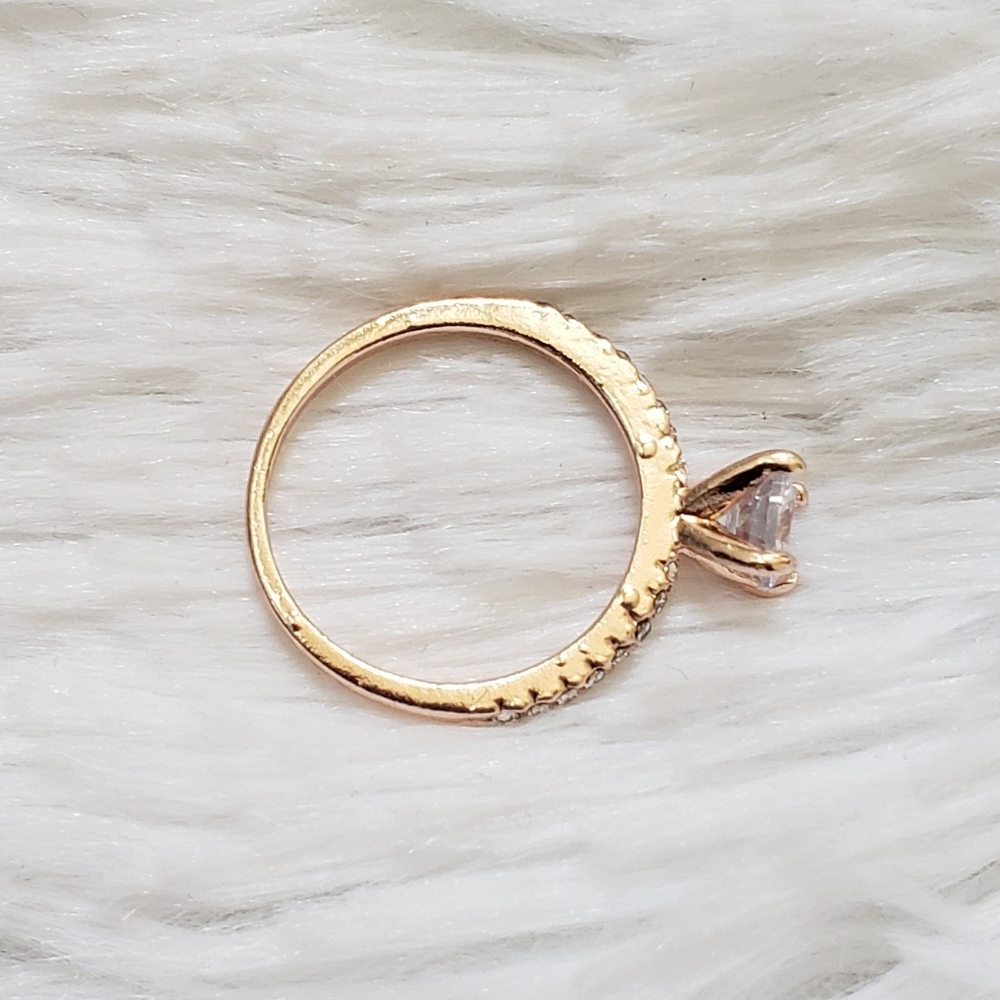 Sparkling Round Cubic Zirconia Ring rose gold - Picture 8 of 11